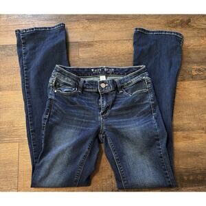 White House Black Market Boot Leg Jeans 2R Jeans Dark Wash
